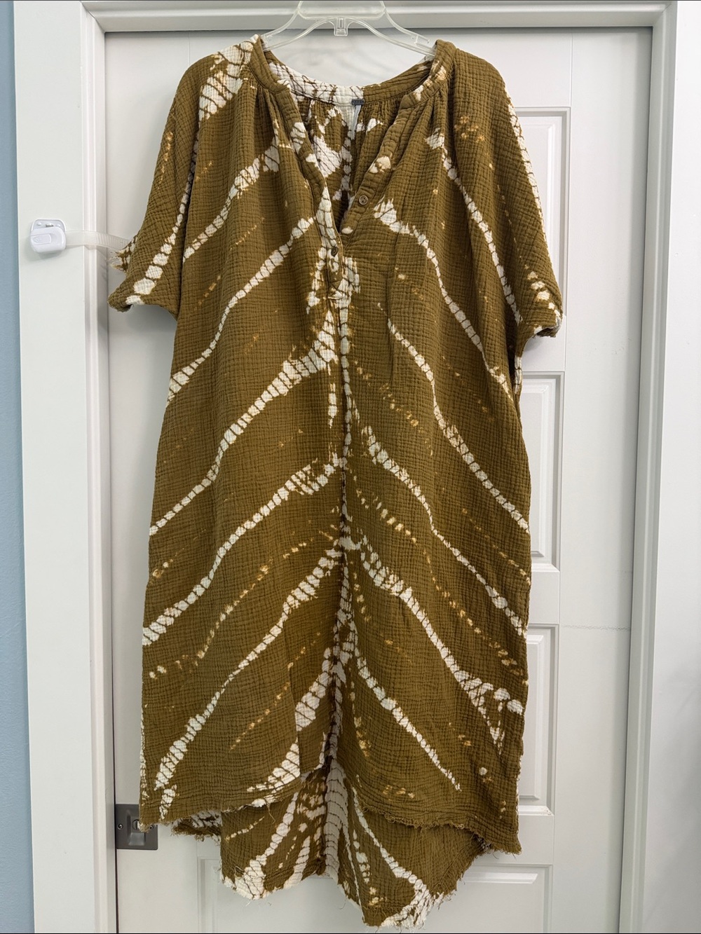 Young Fabulous & Broke Brown & Cream Tie-Dye Swim Coverup